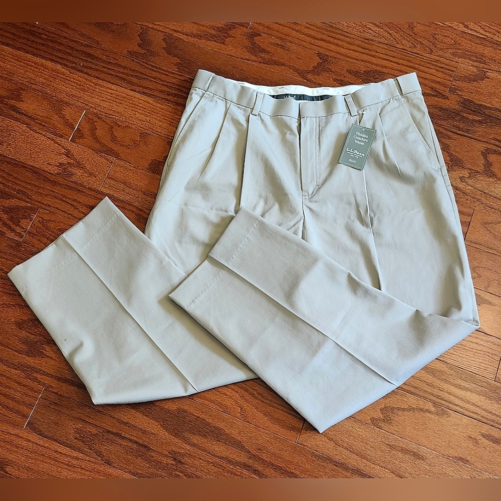 NWT L.L.Bean Pleated Khaki Comfort Waist Men's Chino Size 37